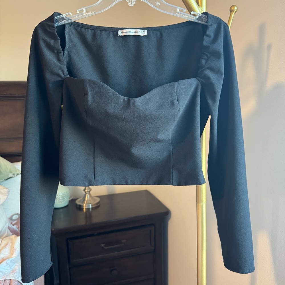 Abercrombie & Fitch Long Sleeve Crop Blouse Square Sweetheart Neckline - Medium